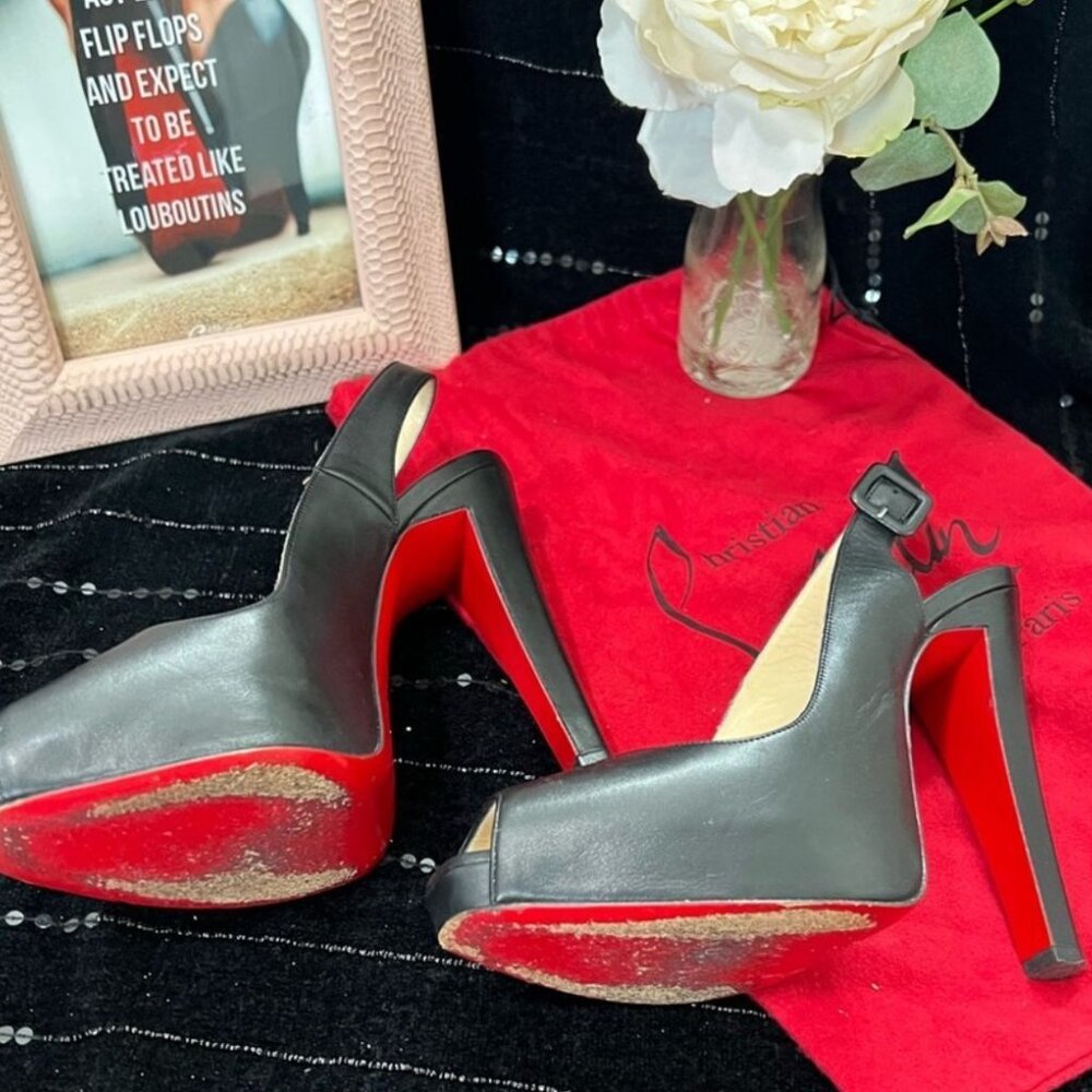 Christian Louboutin peep to black heel red bottom size 39 - Picture 2 of 4